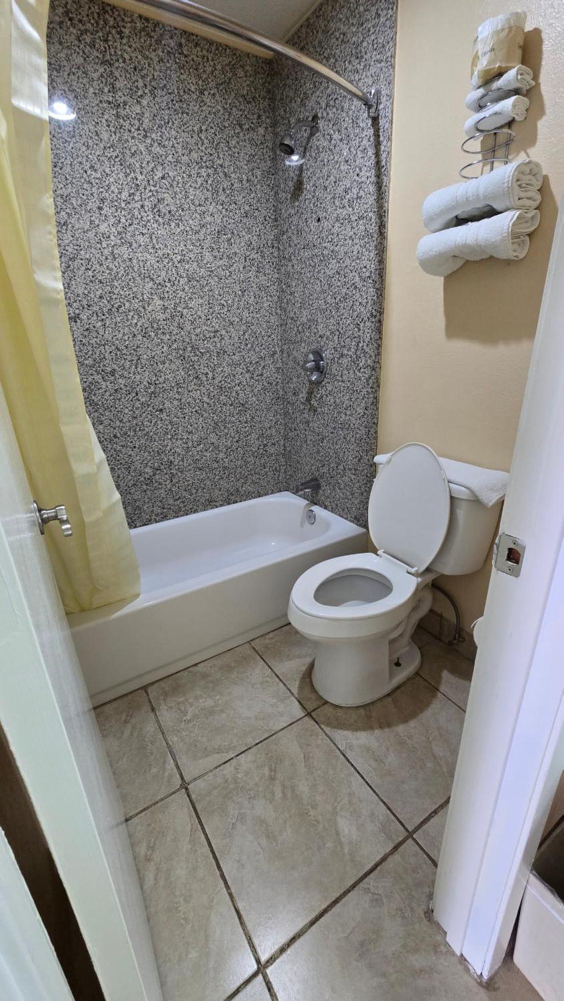 Texan Inn And Suites 모나한스 외부 사진
