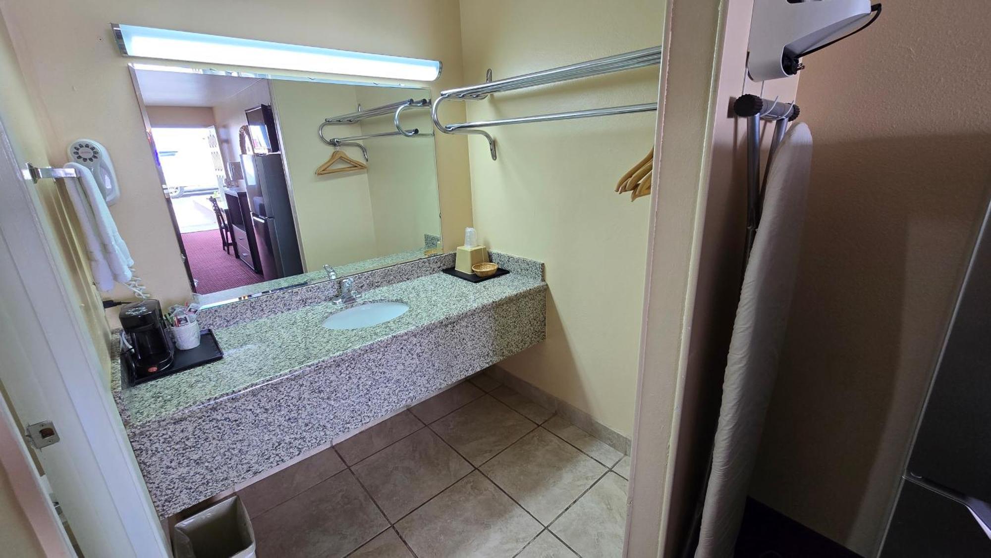 Texan Inn And Suites 모나한스 외부 사진
