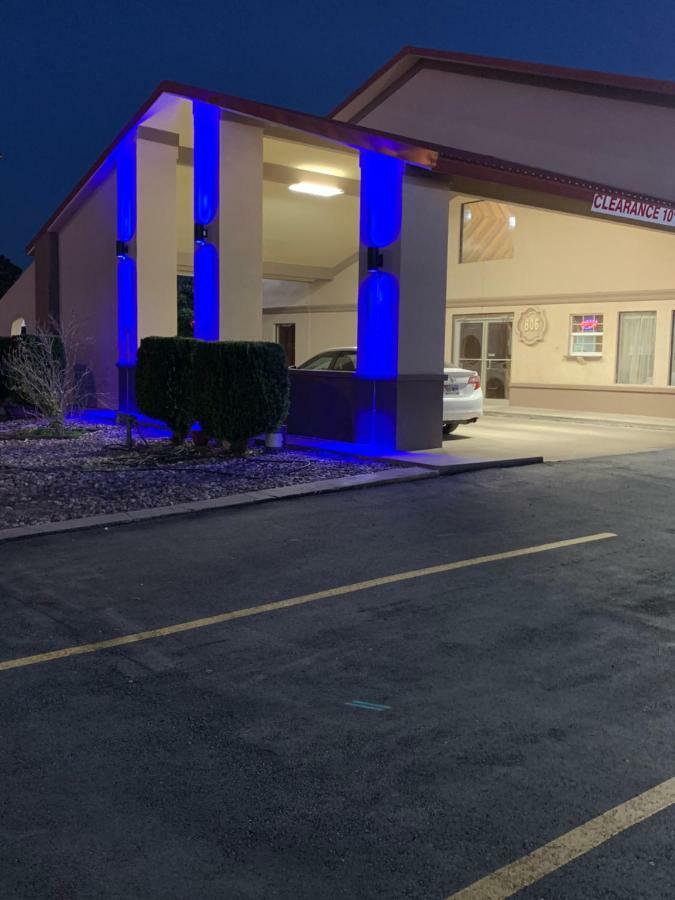 Texan Inn And Suites 모나한스 외부 사진
